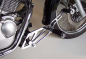 Preview: MB vorverl. Fußrasten / 15 cm / Ness Style gefräst / schwarz glanz / Suzuki VL 125 Intruder / Tüv