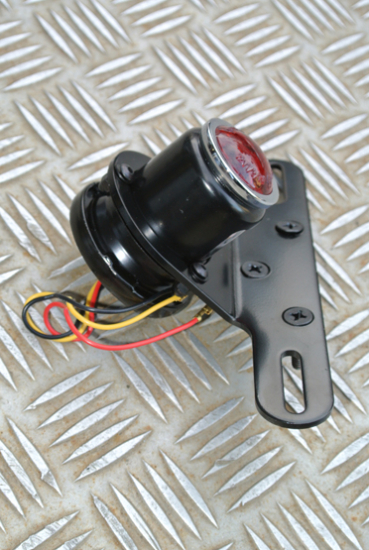 OLDSTYLE - LED- Rücklicht / inkl. Bremslicht / "ARTUS" / mit Kzh / E-gepr.