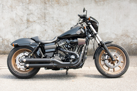 PENZL - Retro Line Auspuffset / verstellbar / schwarz-matt / Harley Dyna - StreetBob / 95-03 / EG-BE