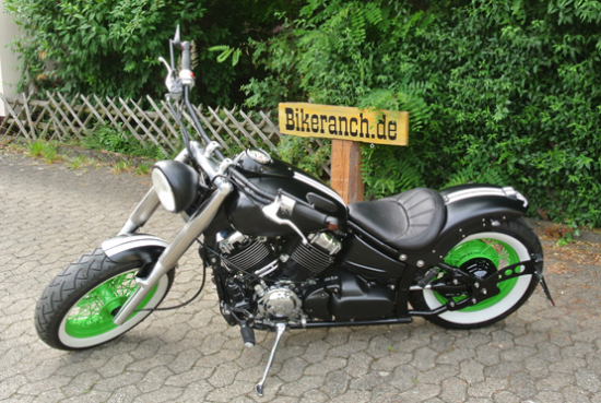YAMAHA FAT-BLACK+GREEN-BOBBER-UMBAU