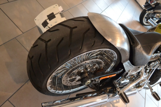 BR - HECKFENDER Stiletto Smooth / Stahlblech 220 mm / Softail Dyna / ab 2018 / 200er Hinterrad / Tüv