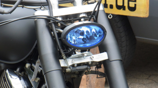 Short-Time-Sale: IOWA SCHEINWERFER  / Schwarz - blaues Glas / E-Zeich.