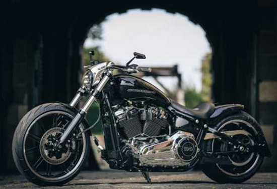 Nur bei uns: Headlamp Cap / chrom / Harley Davidson Breakout + Street Bob 13-17 + Universal