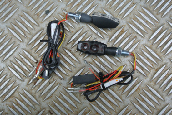 ALL-IN-ONE / LED - Rücklichtblinker-Kombi / chrom / Blaze / 2 Stck / Paar / E-Zeichen