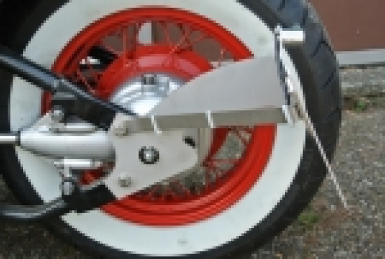 seitl. TB-Kennzeichenh. Kompl.-Set / poliert / HD V-Rod Muscle / TÜV