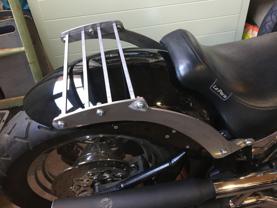 BR - Custom - Gepäckträger / HD Softail / Custom-Bikes - Sozius / Softail ab 2018 (außer Fat Boy, Breakout) 16" / 18" Rad / 200er / 240er