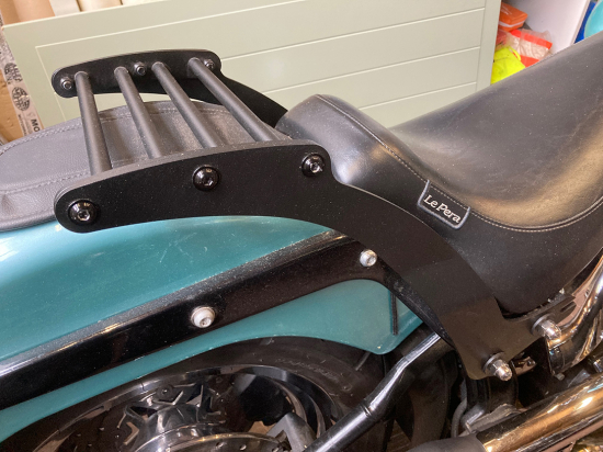 BR - Custom - Gepäckträger / HD Softail / Custom-Bikes - Sozius / Softail ab 2021 (außer Fat Boy, Breakout) 16" / 18" Rad / 200er / 240er