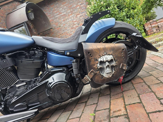 BR - Custom - Gepäckträger - BIG BIKE / HD Softail / Custom - Bikes / Fat Boy + Breakout / Steel schwarz / ab 2018 / 240er / 260er / 300er