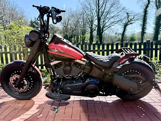 BR - Custom - Gepäckträger / Harley Softail + Fat Boy / Custom - Bikes / 08 - 17 ( ausser Rocker & Breakout ) 16" / 18" Rad / 200 - 240er
