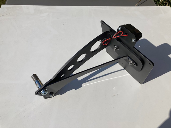 BULL Sale: seitl. BR - Kennzeichenhalter - Bull - 5mm - schwarz / Suzuki VL / C / 800 Intruder / Kompl. Set / TÜV