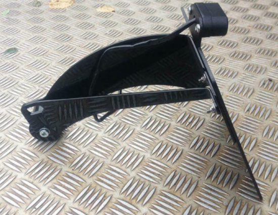 Black Sale: seitl. BR - Kennzeichenhalter - schwarz / Suzuki VS 1400 INTRUDER / Kompl.-Set / TÜV