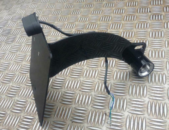 Black Sale: seitl. BR - Kennzeichenhalter - schwarz / Suzuki VS 1400 INTRUDER / Kompl.-Set / TÜV
