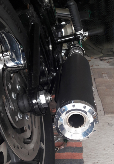 BLACK SALE: MILLER - Indipendence - schwarz / HD Softail SportGlide / FLSB / 107 CUI - SlipOn / Euro 4 / 18 - 20 / ABE