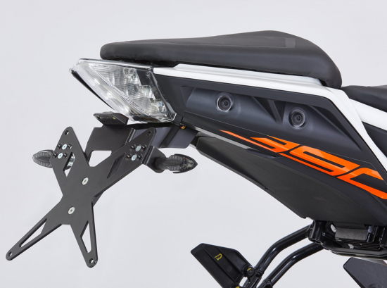 Protech - Kennzeichenhalter - X-Shape - inkl. Reflektor + LED-Leuchte / black / KTM Duke 125 / 390 / ab 2017