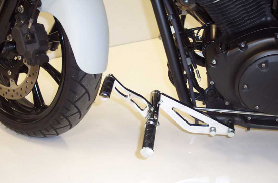 Sale: MB vorverl. Fußrasten / Ness Style gefräst / 18 cm / chrom / YAMAHA XVS 950 MS / TÜV