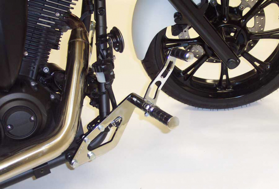 Sale: MB vorverl. Fußrasten / Ness Style gefräst / 18 cm / chrom / YAMAHA XVS 950 MS / TÜV