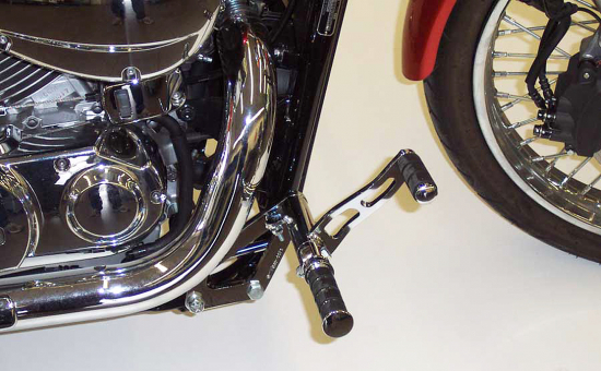 MB vorverl. Fußrasten / Ness Style gefräst / 11 cm / chrom / Honda VT 750  Shadow / Spirit / RC 50 / RC 53 / ABE