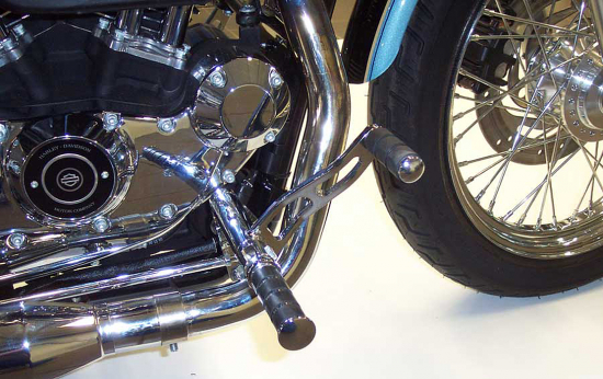 MB Fußrastenanlage / 28 cm / schwarz matt / Ness Style / gefräste Hebel  / HD Sportster / XL2 / ohne ABS / ab 2004 / Tüv