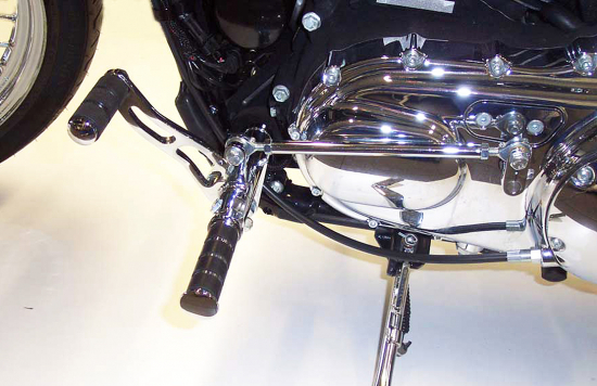 MB Fußrastenanlage / 28 cm / schwarz matt / Ness Style / gefräste Hebel  / HD Sportster / XL2 / ohne ABS / ab 2004 / Tüv