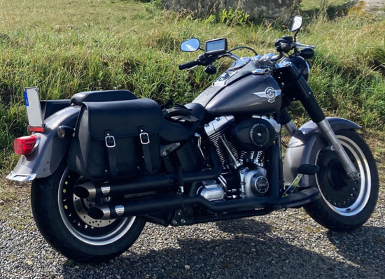 PENZL - NEO - Auspuffset verstellb. / schwarz-matt - Endkappen nach Wahl / Harley Softail + FatBoy / 06-16 / EG-BE