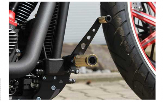 TB vorverlegt. Fußrastenanlage / BASE Brass / Harley Softail / 2000 - 17 / TÜV