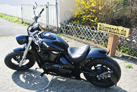 Black Sale: seitl. BR - Kennzeichenhalter - schwarz / Suzuki C 1800 Intruder / Kompl. Set / TÜV