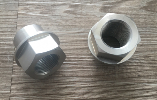 TB - Risermuttern Adapter Set / YAMAHA XV 1600 / XVS 1100 / XVS 650 / SUZUKI VS 1400 / Riser mit Kabelinnenführg