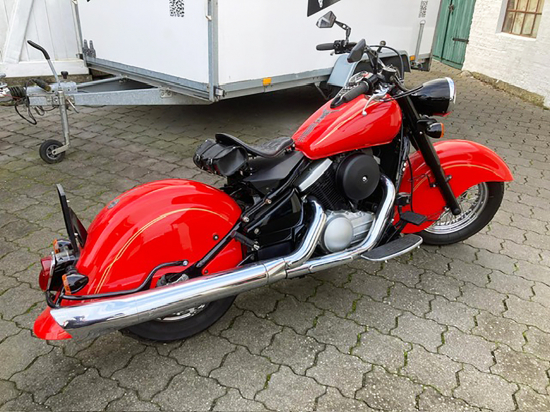 Preview: BR - Schwingsattel - 3D Rahmenplatte - Stahlblech - roh - mit Orig. Batterie / Kawasaki VN 800 / Bobber - Heckfender