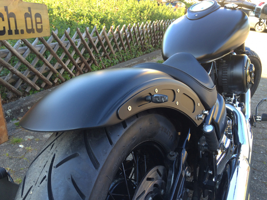 TB Solo-Einzelsitz / schwarz / YAMAHA XVS 650 / Heckfender RAI / Spooky