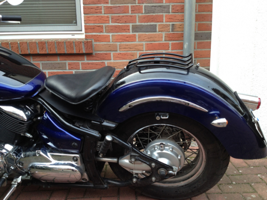 BR - Schwingsattel - Rahmenplatte - flach - 3 mm - schwarz / Yamaha XVS 1100 Classic - Heckfender