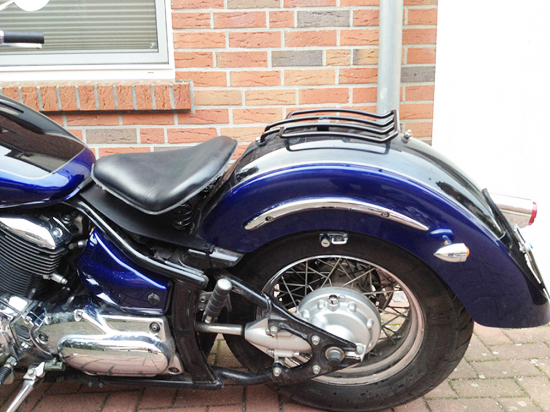 BR - Schwingsattel - Rahmenplatte - flach - 3 mm / schwarz / Yamaha XVS 1100 Custom - Heckfender