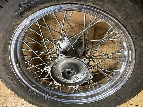 Preview: Original - Vorderrad - Felge, chrom / 3 x 16 Zoll / für 130er Reifen / YAMAHA XVS 650 Classic