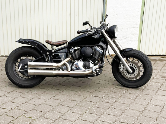 Yamaha XVS 650 Dragstar Classic - Black Bobber - Schwingsattel-Umbau / 20.000 km / Tüv neu