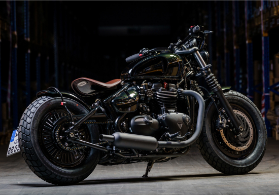 NEU: SHARK RETRO Classic / black / TRIUMPH Bonneville Bobber / ab 2017 / EG-BE