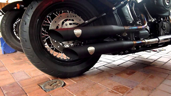 PENZL Neo Classic Auspuffset verstellb. / black / Harley Softail Deluxe / 05-06 / EG-BE