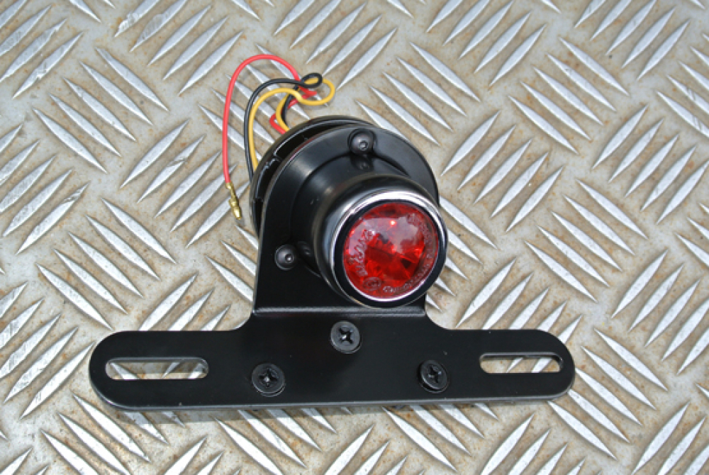 OLDSTYLE - LED- Rücklicht / inkl. Bremslicht / "ARTUS" / mit Kzh / E-gepr.