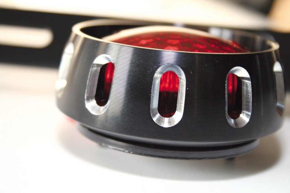 OLDSTYLE - LED-RÜCKLICHT / inkl. Bremslicht / "STURGIS" / mit KZH / E-geprüft