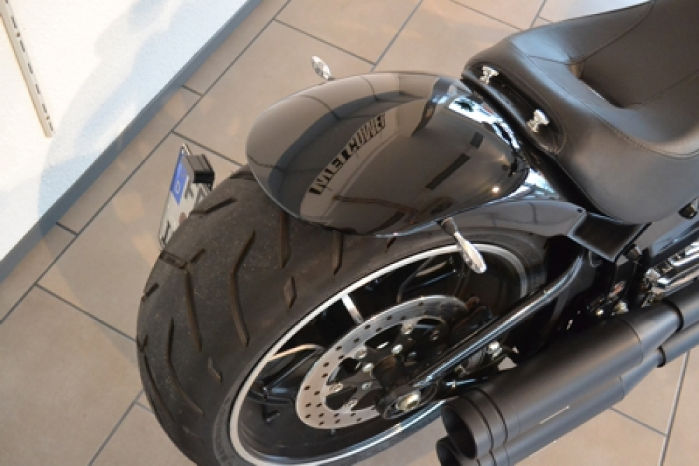 BR - HECKFENDER Stiletto Smooth / Stahlblech 220 mm / Softail Dyna / ab 2018 / 200er Hinterrad / Tüv