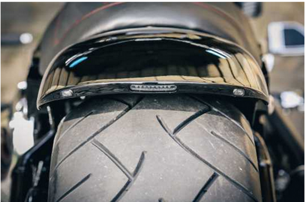 TB HECKFENDER Steel / FatBoy, Breakout & FXDR / 260 mm / 21" Rad / ab 2018 / mit Rücklicht / Tüv