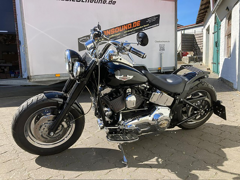 BR - Custom - Gepäckträger / Harley Softail / Custom-Bikes / 98 - 07 / Steel schwarz / 16" / 18" Rad / 150 / 180 / 200er
