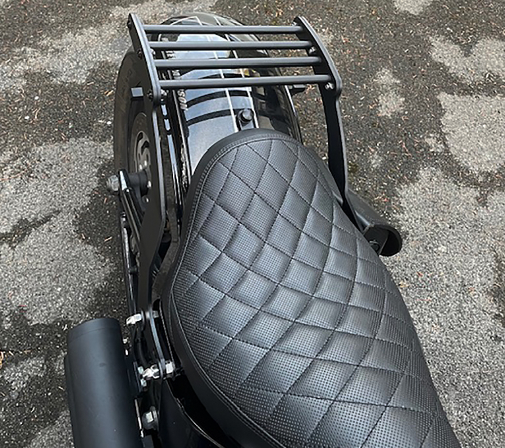 BR - Custom - Gepäckträger / Harley Softail / Custom - Bikes / 2008 - 2017 / Heckfender 18" / 16" - 200er / Steel schwarz