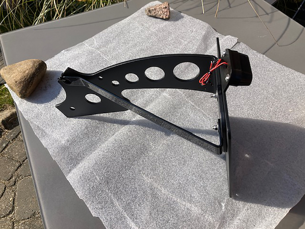 SALE: seitl. BR - Kennzeichenhalter - BULL 5 mm - Kompl.-Set - schwarz / Yamaha XVS 1100 DragStar / TÜV