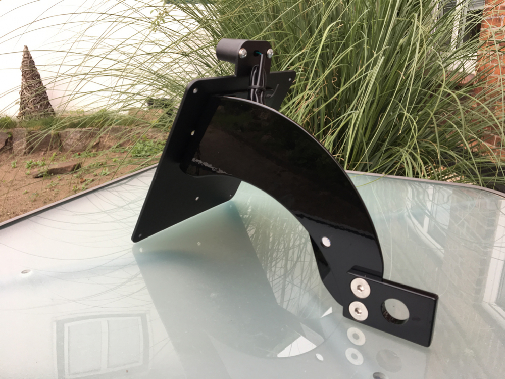 seitl. BR - Kennzeichenhalter - schwarz / YAMAHA XV 1600 Wildstar / Kompl.-Set / TÜV