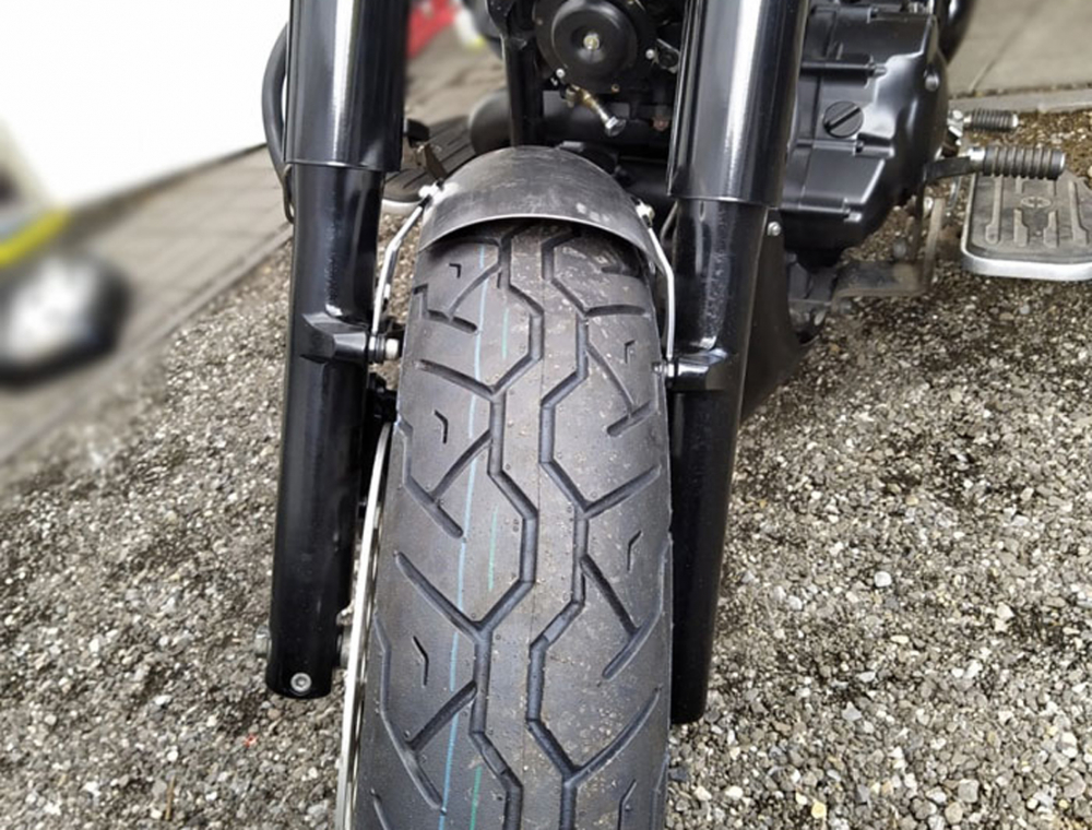BR Frontfender univers. + Suzuki VL / C 800 Intruder  - "Steel raw" Roadkiller "fat shorty" kurz / mit Halterung