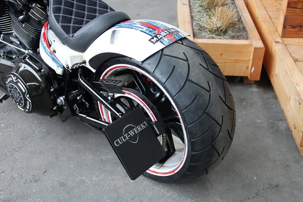 CW - seitl. Kennzeichenh. Kompl.-Set - black / HD Softail - Modelle ab 2018 / TÜV