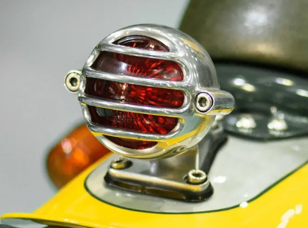 LED Vintage - Rücklicht - STRIPE 1 / Silber poliert / mit Halter / E-Zeichen