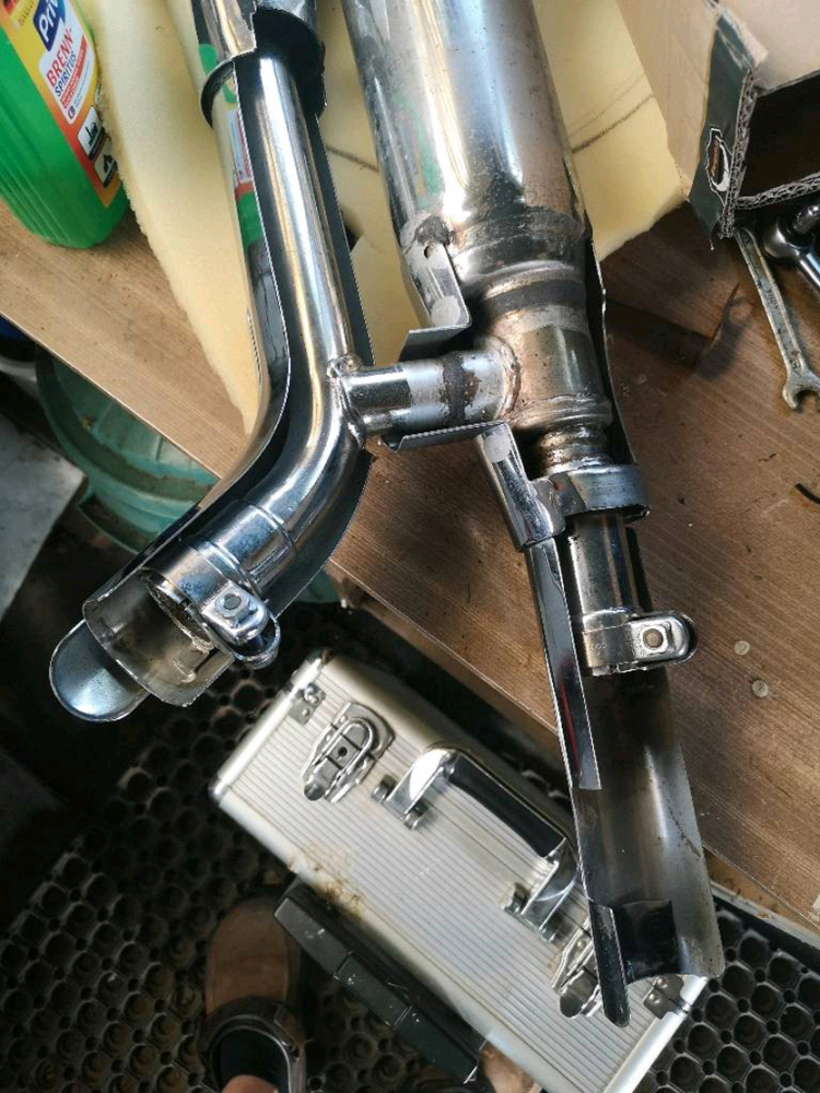 Sale: EAGLE IRON SlipOn / Suzuki VZ 800 Marauder / Slash cut / silber / 99 - 04 / EG-BE