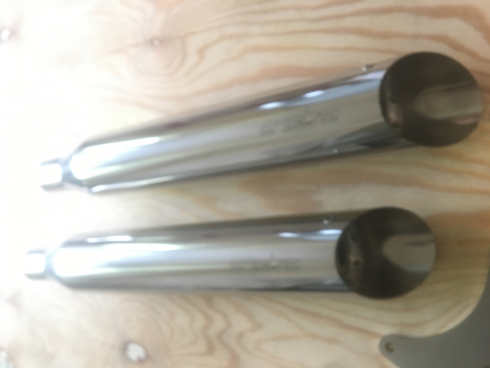 Sale: EAGLE IRON - SlipOn / slash cut / ohne Kat / Edelstahl silber / Suzuki VL / M 800 / bis 2005 / EG-ABE