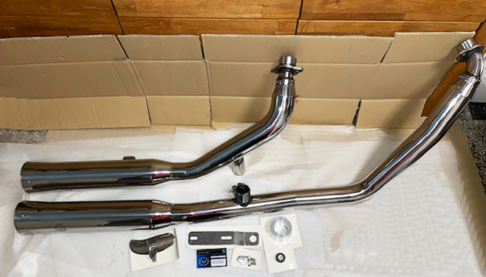 Nur bei uns: BLACK - SALE: Falcon Double Groove / Komplettanl. / ohne Kat / ceramic schwarz / Suzuki VL 1500 Intruder / bis 2006 / EG-BE