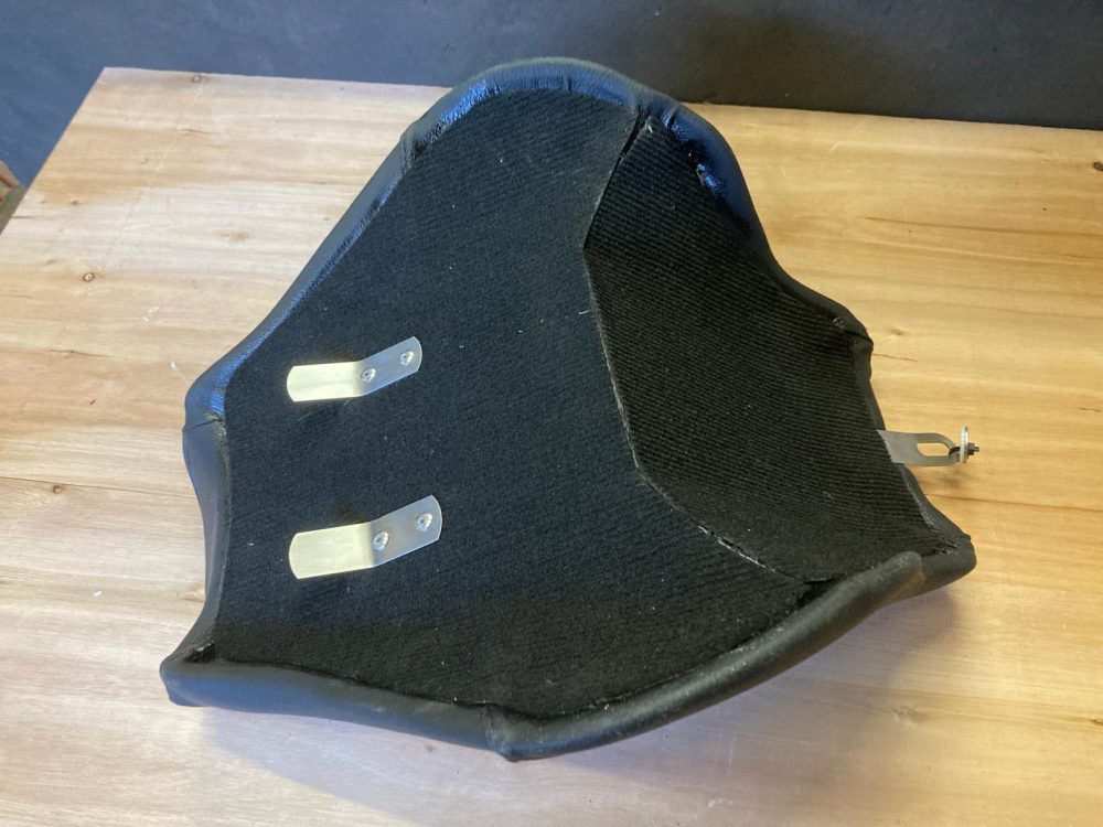 SALE - 1 x sofort: Einzelsitz / Yamaha XVS 1100 Classic / Original - Heckfender / Handmade ! Muster glatt